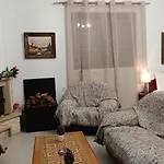 Leo Villa *