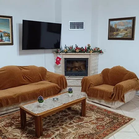 Villa Leo Florina